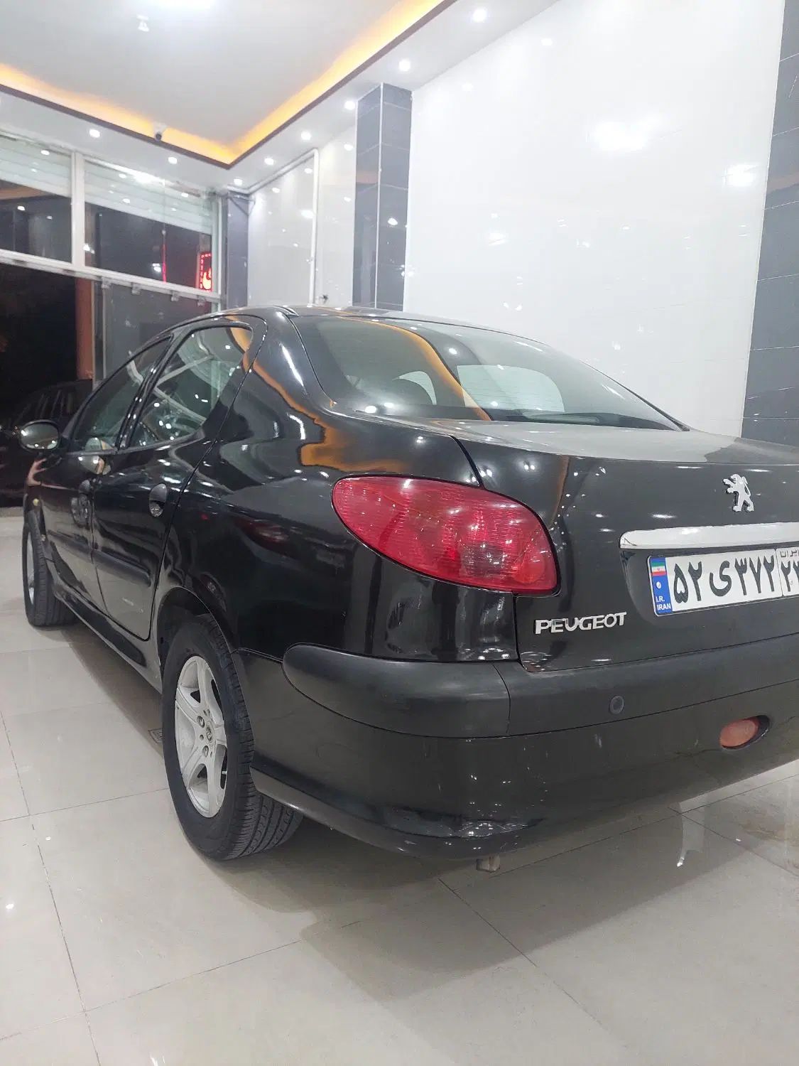 پژو ۲۰۶ صندوق دار v8 - 1393