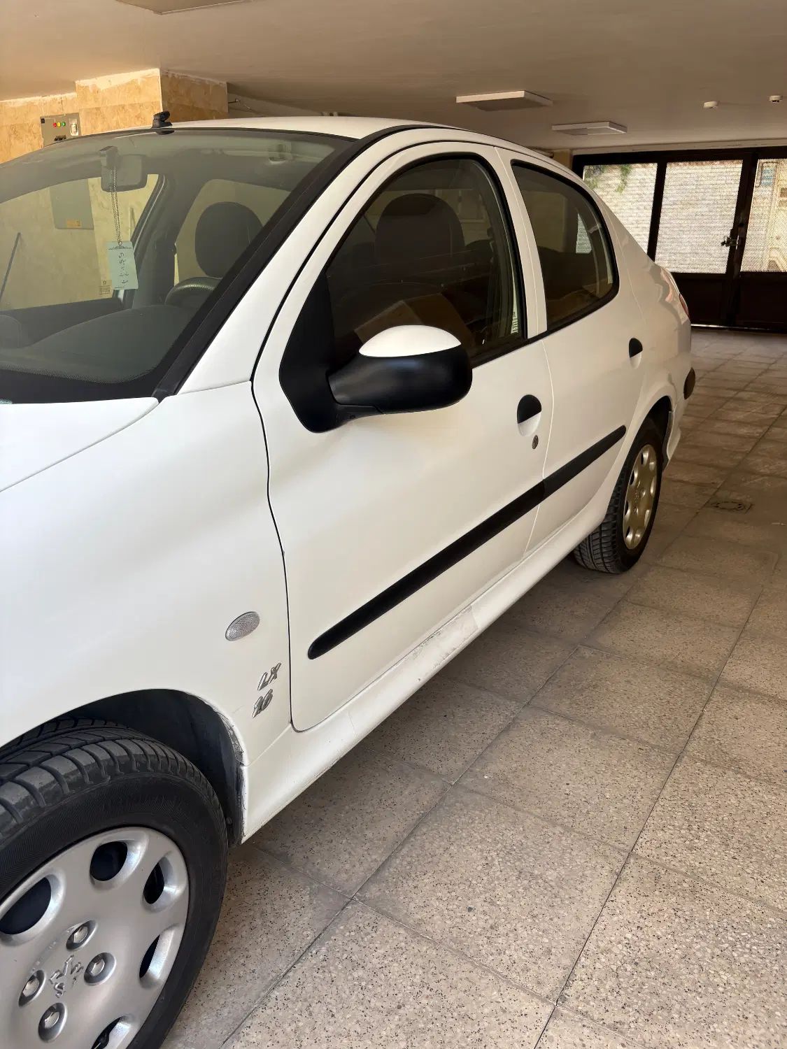پژو ۲۰۶ صندوق دار v8 - 1399