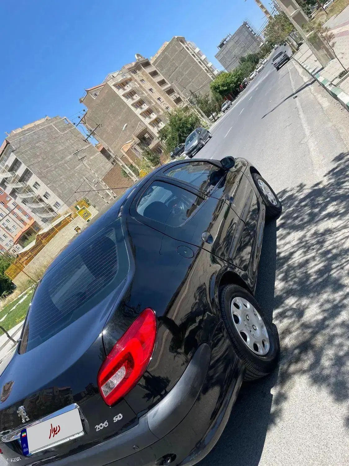 پژو ۲۰۶ صندوق دار v8 - 1397