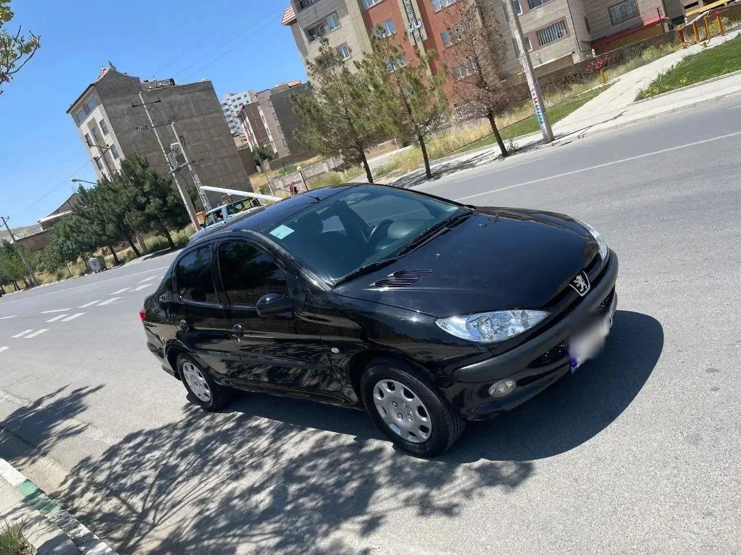 پژو ۲۰۶ صندوق دار v8 - 1397