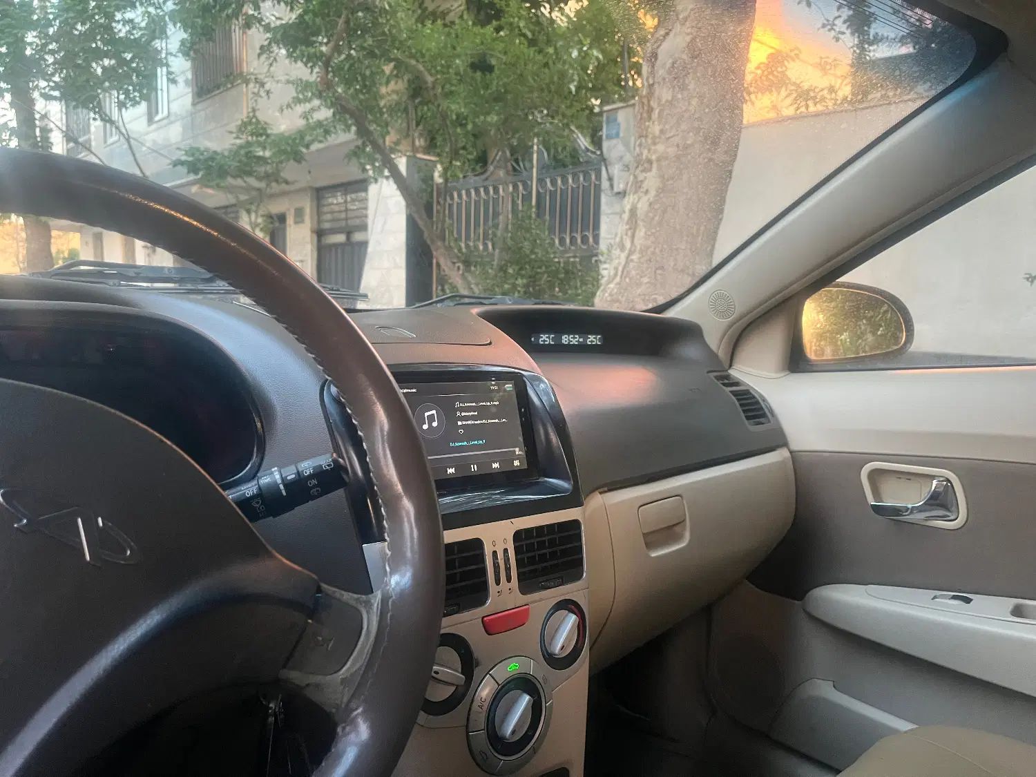 ام وی ام 315 هاچ بک ساده دنده ای - 1393