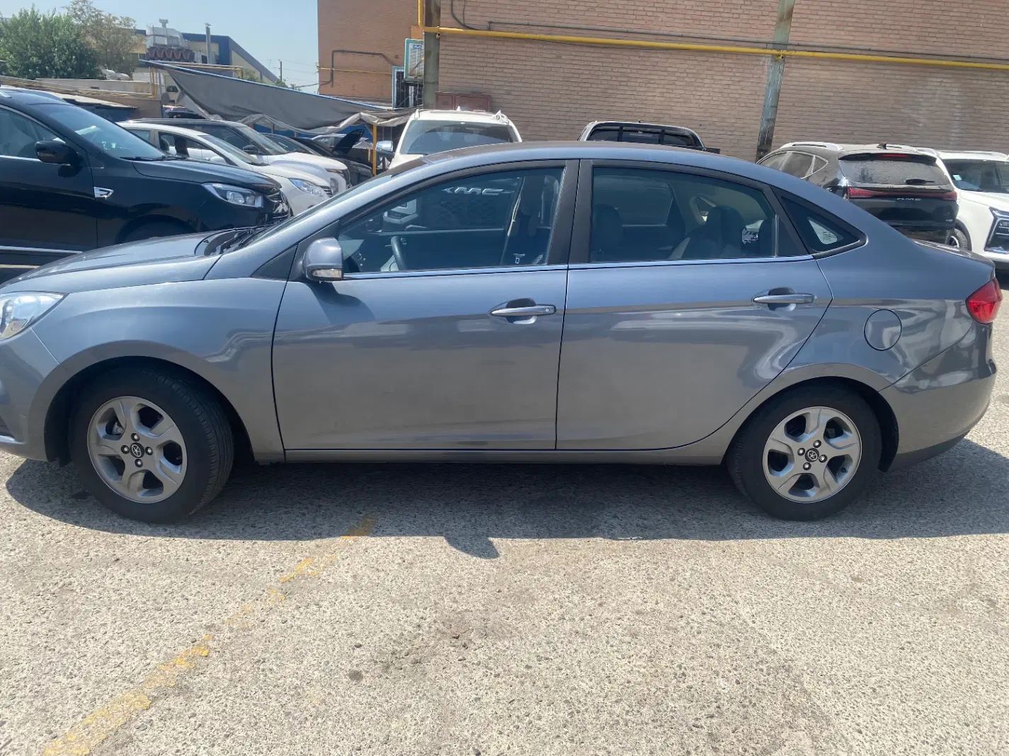 جک J4 اتوماتیک ساده - 1401