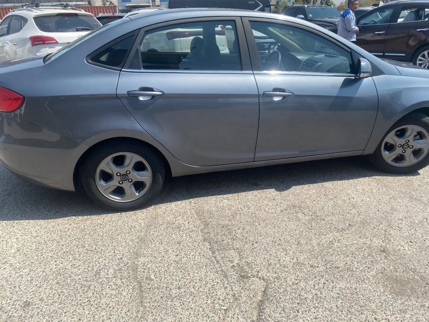 جک J4 اتوماتیک ساده - 1401