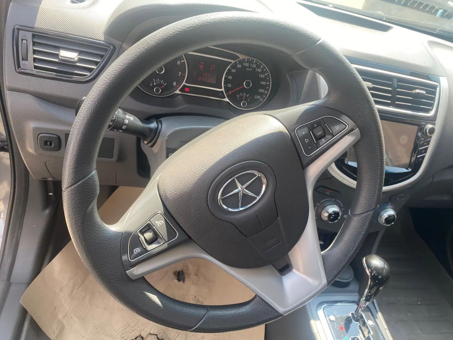 جک J4 اتوماتیک ساده - 1401