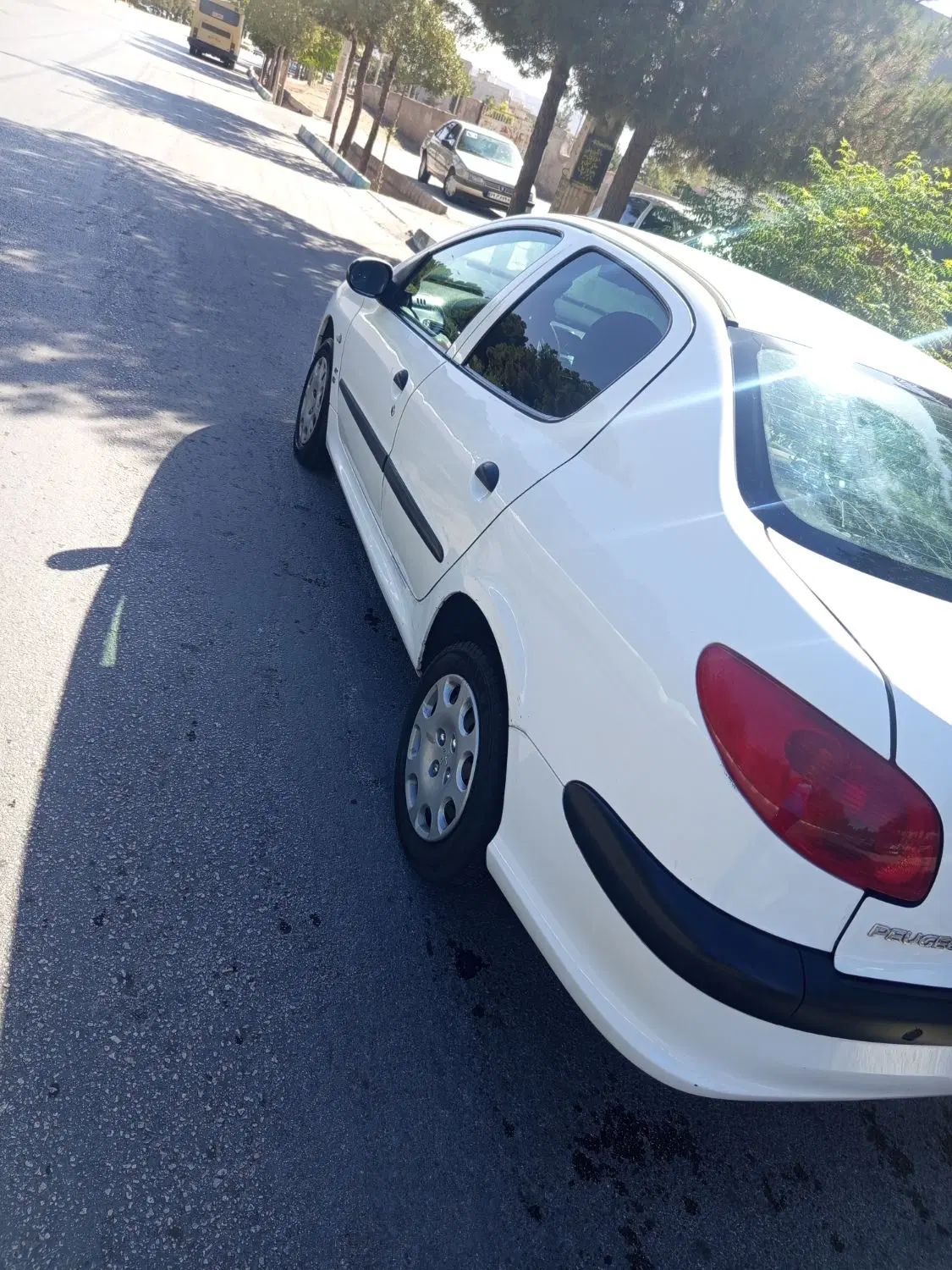 پژو ۲۰۶ صندوق دار v8 - 1396