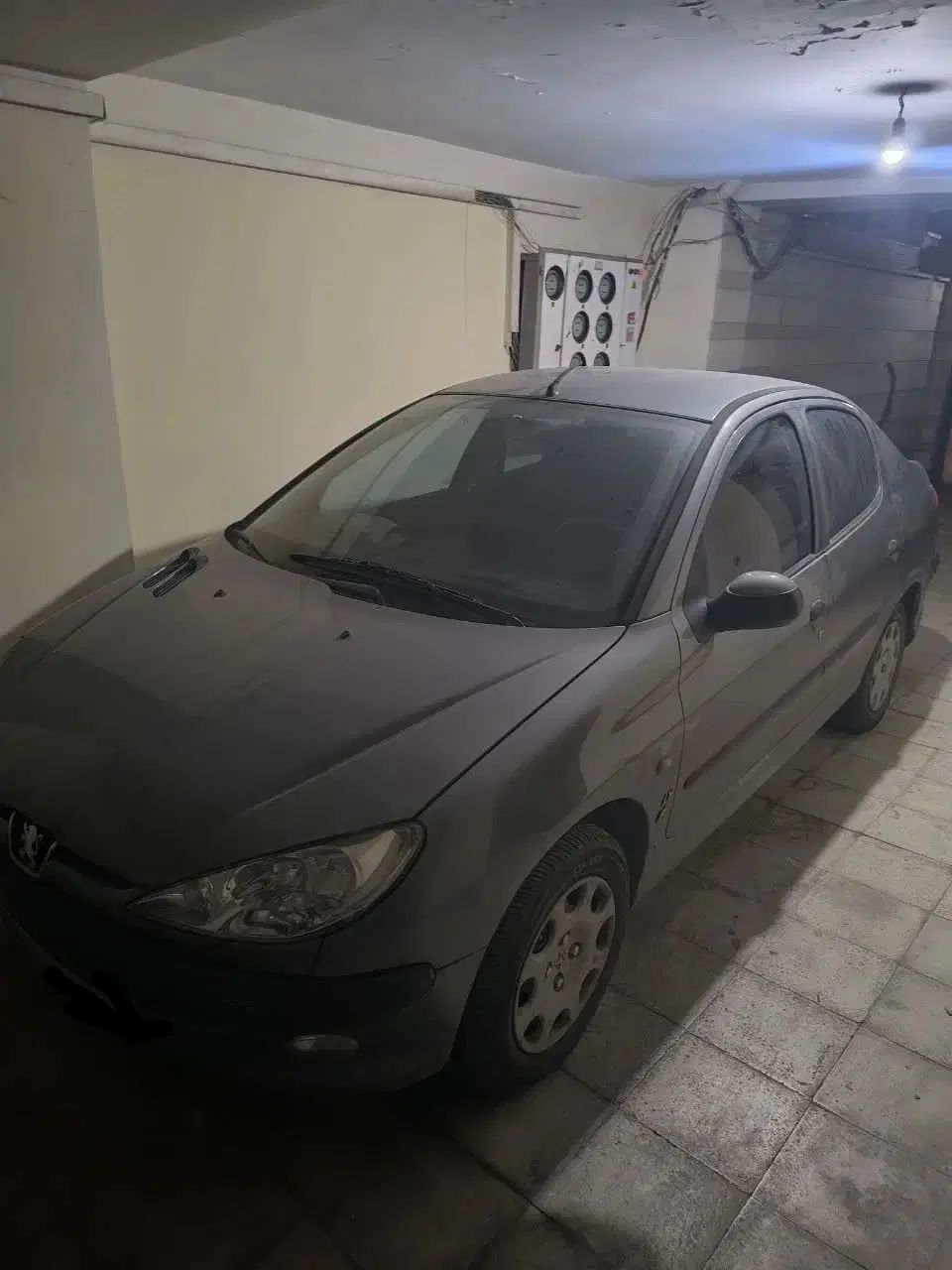 پژو ۲۰۶ صندوق دار v8 - 1396
