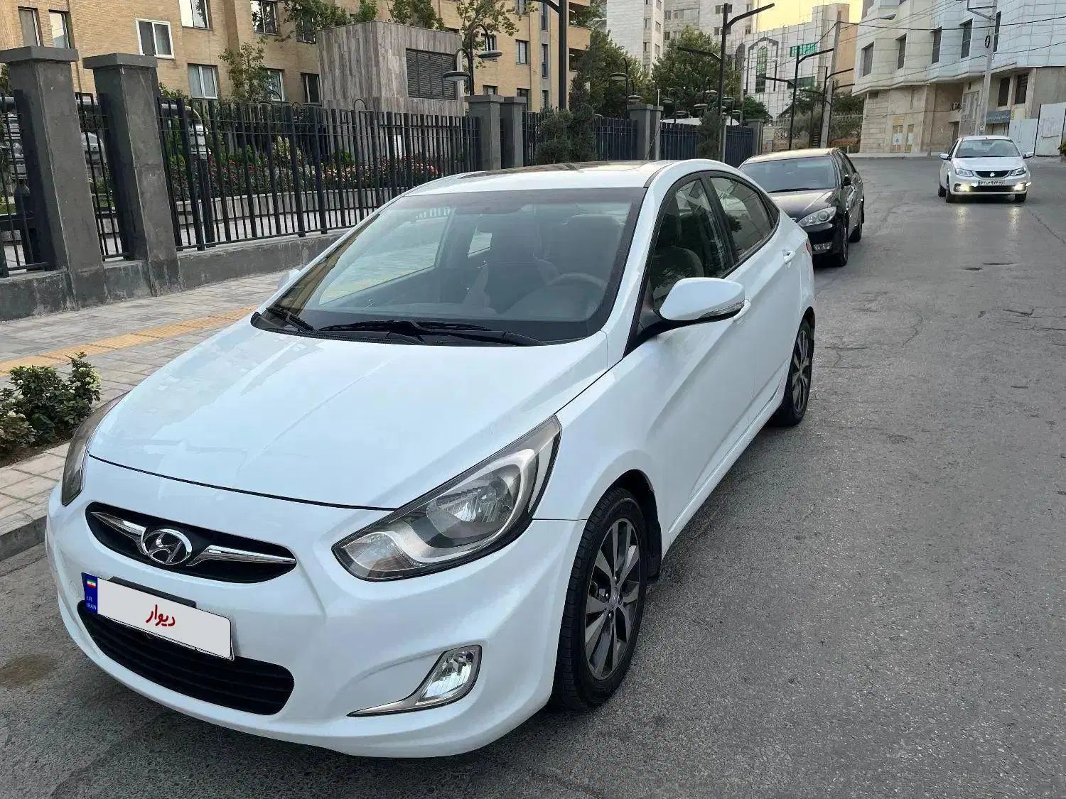 هیوندای اکسنت جی‌ال‌اس - 2014