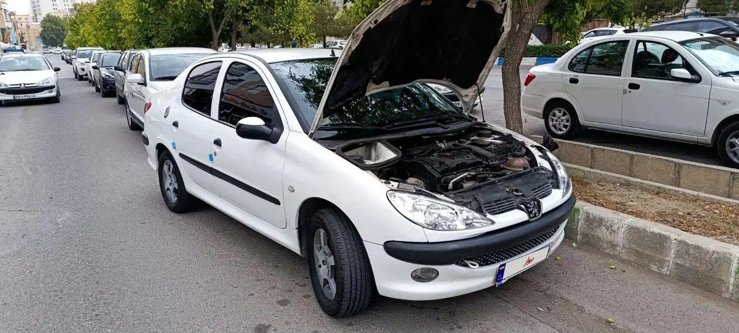 پژو ۲۰۶ صندوق دار v8 - 1394