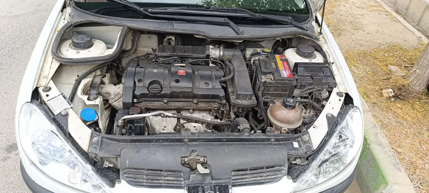 پژو ۲۰۶ صندوق دار v8 - 1394