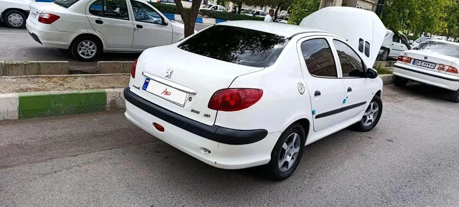 پژو ۲۰۶ صندوق دار v8 - 1394