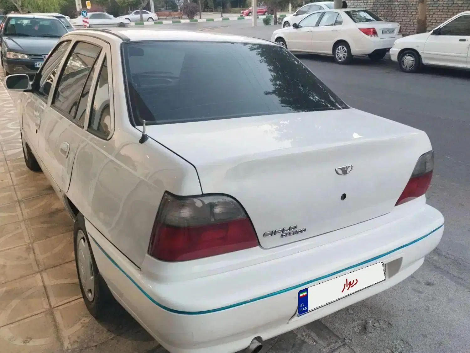 دوو سیلو سدان - 1381