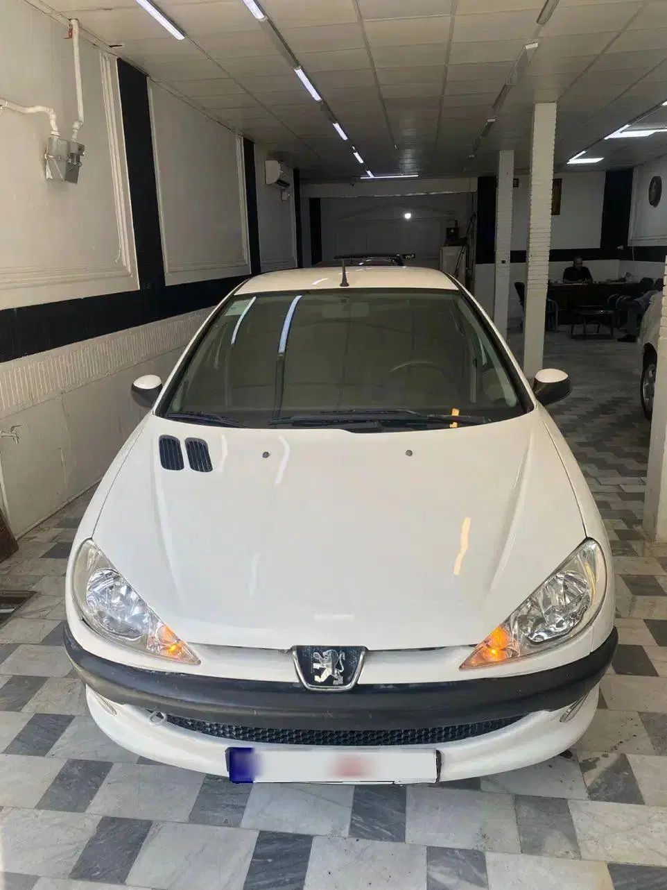 پژو ۲۰۶ صندوق دار v8 - 1398