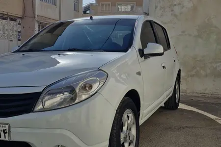 رنو ساندرو اتوماتیک - 1395