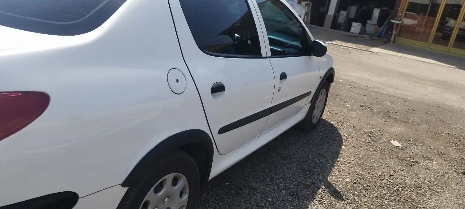 پژو ۲۰۶ صندوق دار v8 - 1397