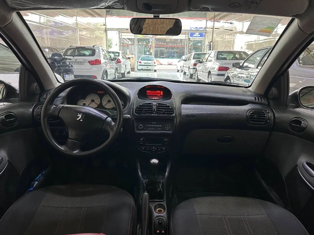 پژو ۲۰۶ صندوق دار v8 - 1399