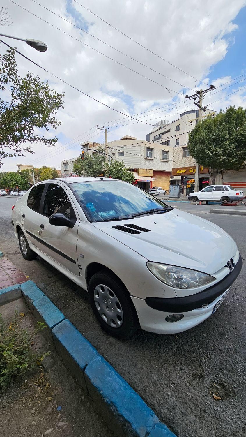 پژو ۲۰۶ صندوق دار v20 - 1390