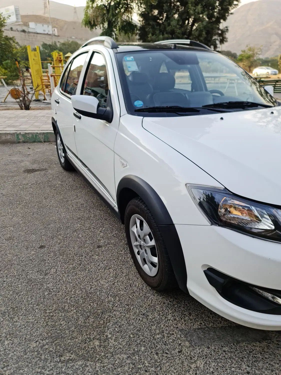 کوییک R دنده‌ای - 1403
