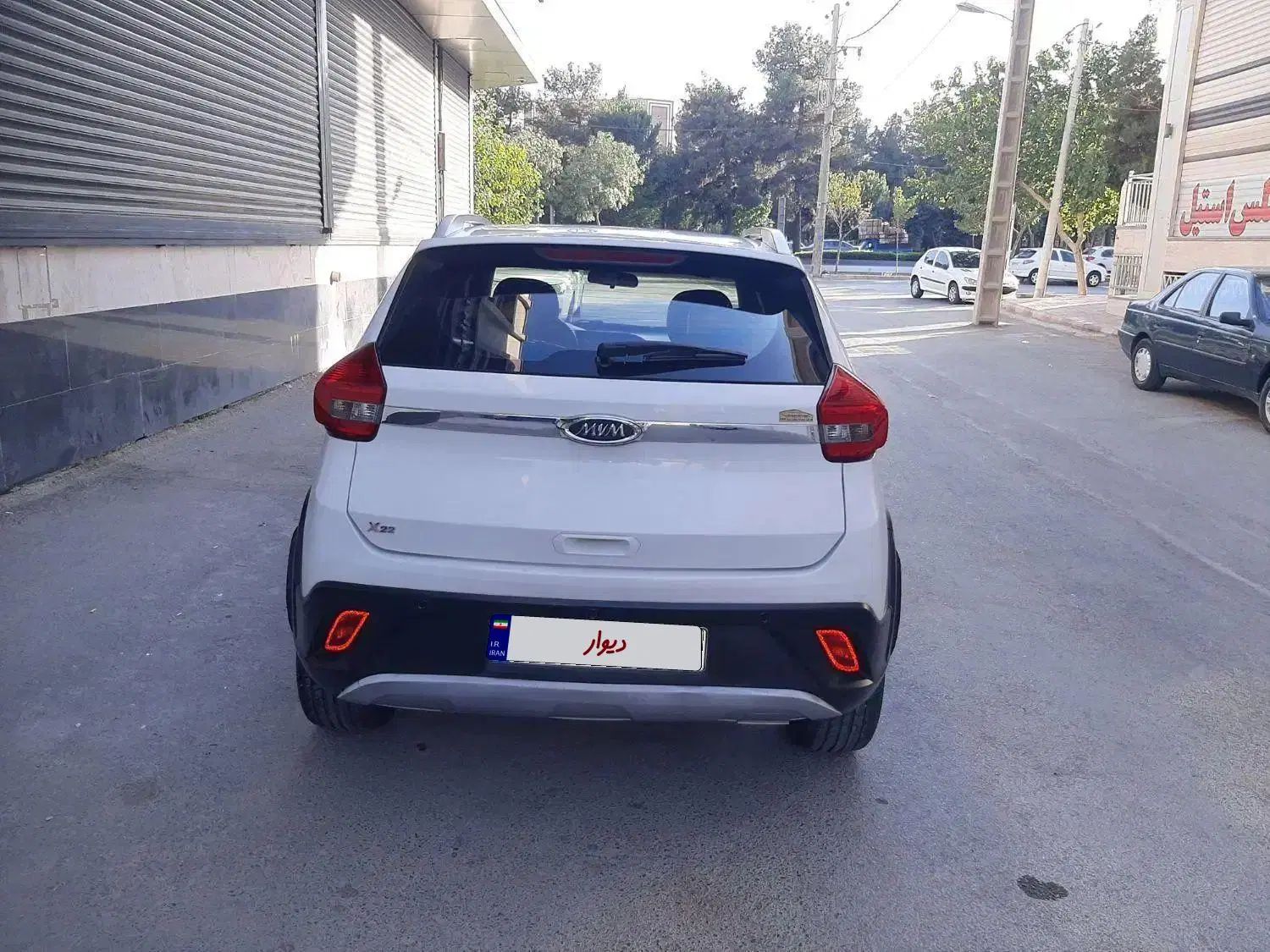ام وی ام X22 دنده‌ای لاکچری - 1396