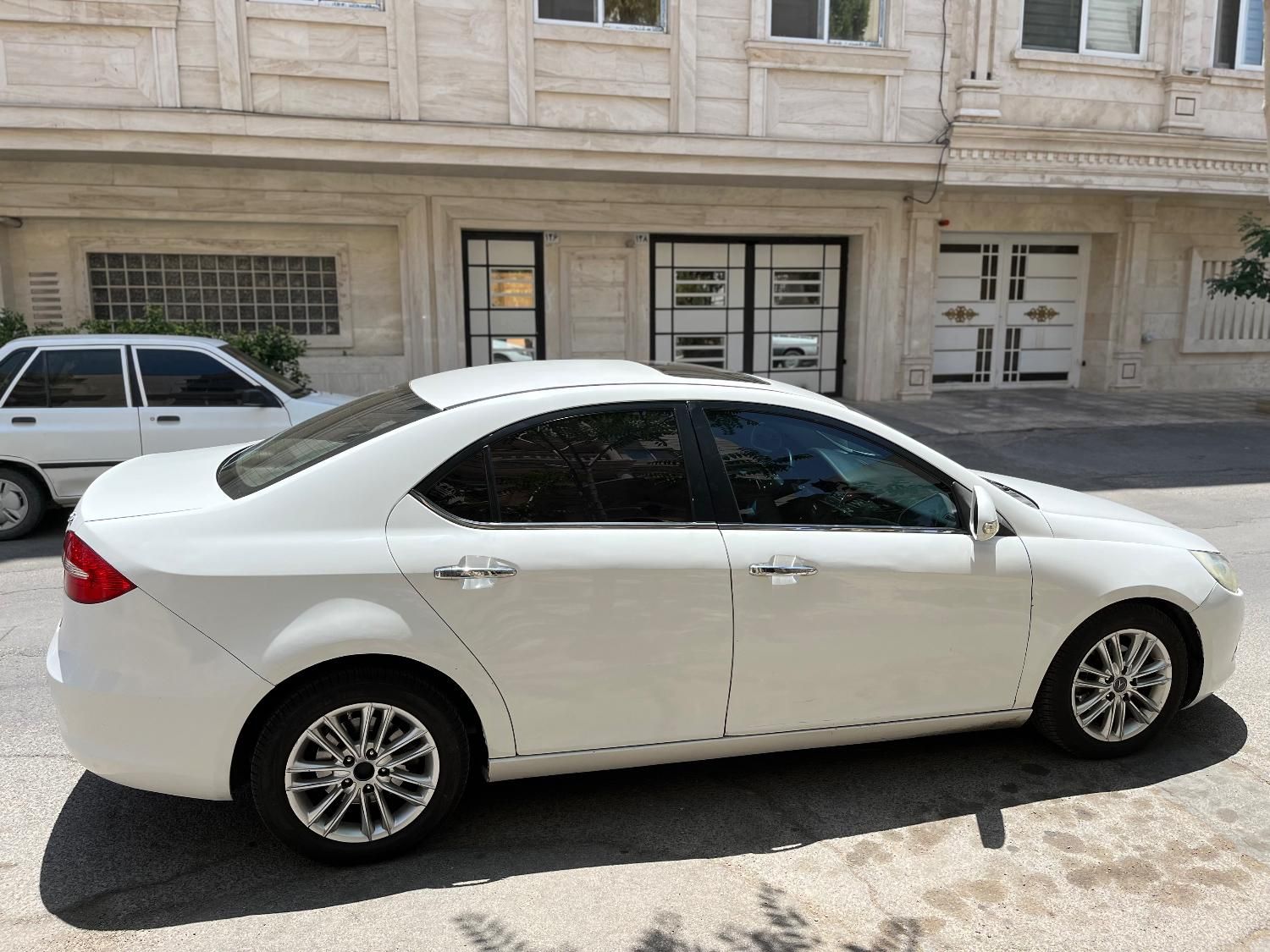 جک J5 اتوماتیک - 1393