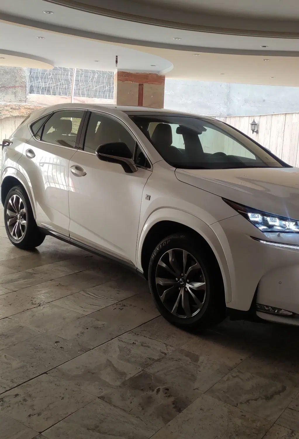 لکسوس NX 200T توربو - 2017