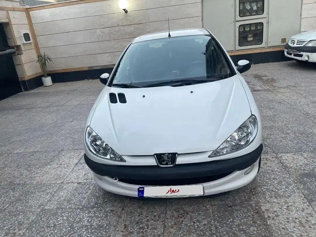 پژو ۲۰۶ صندوق دار v8 - 1396