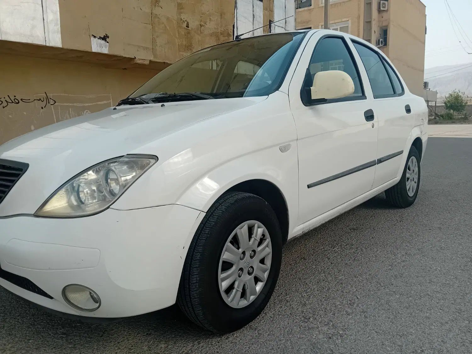 تیبا صندوق دار SX - 1400
