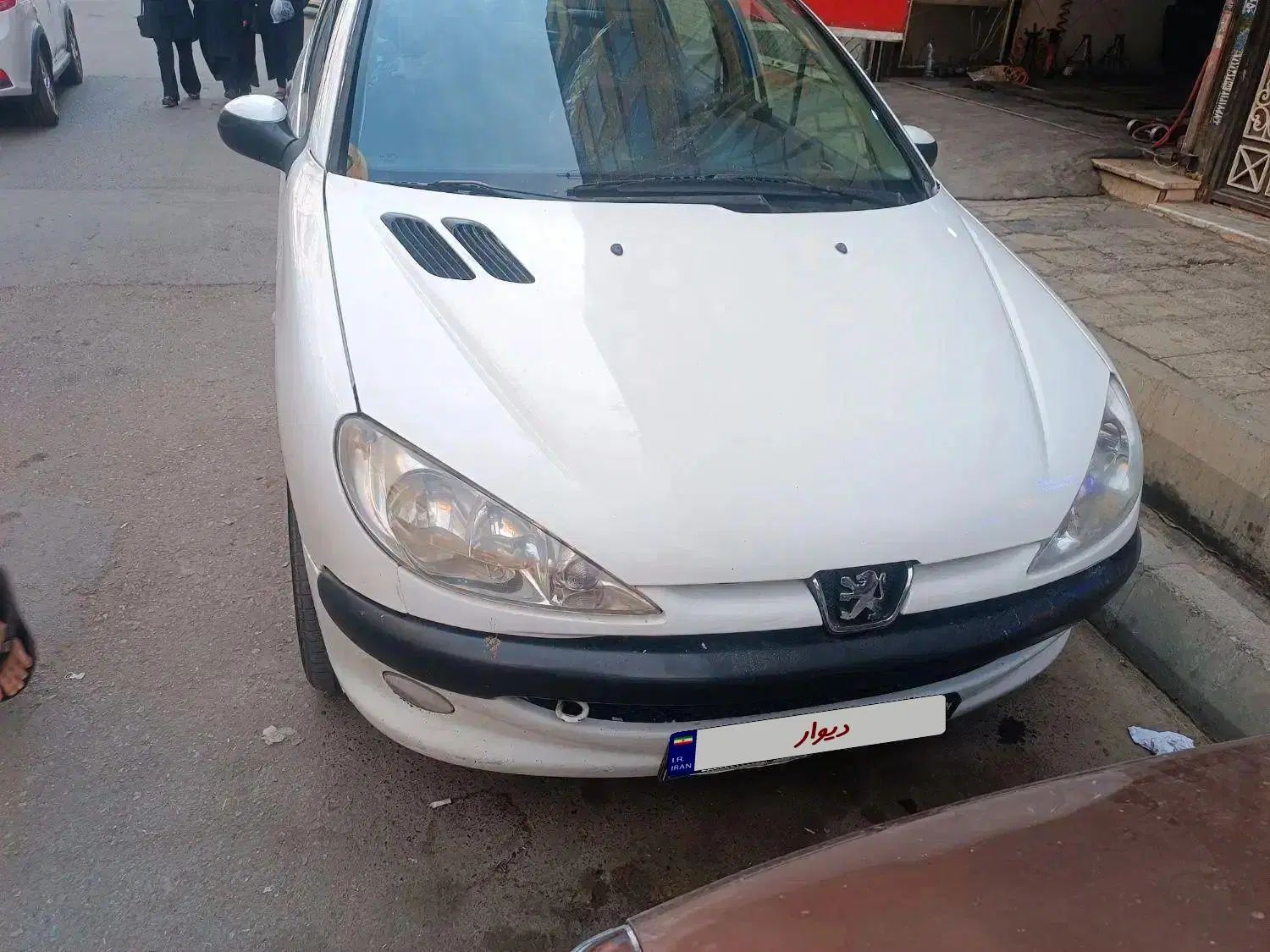 پژو ۲۰۶ صندوق دار v20 - 1389