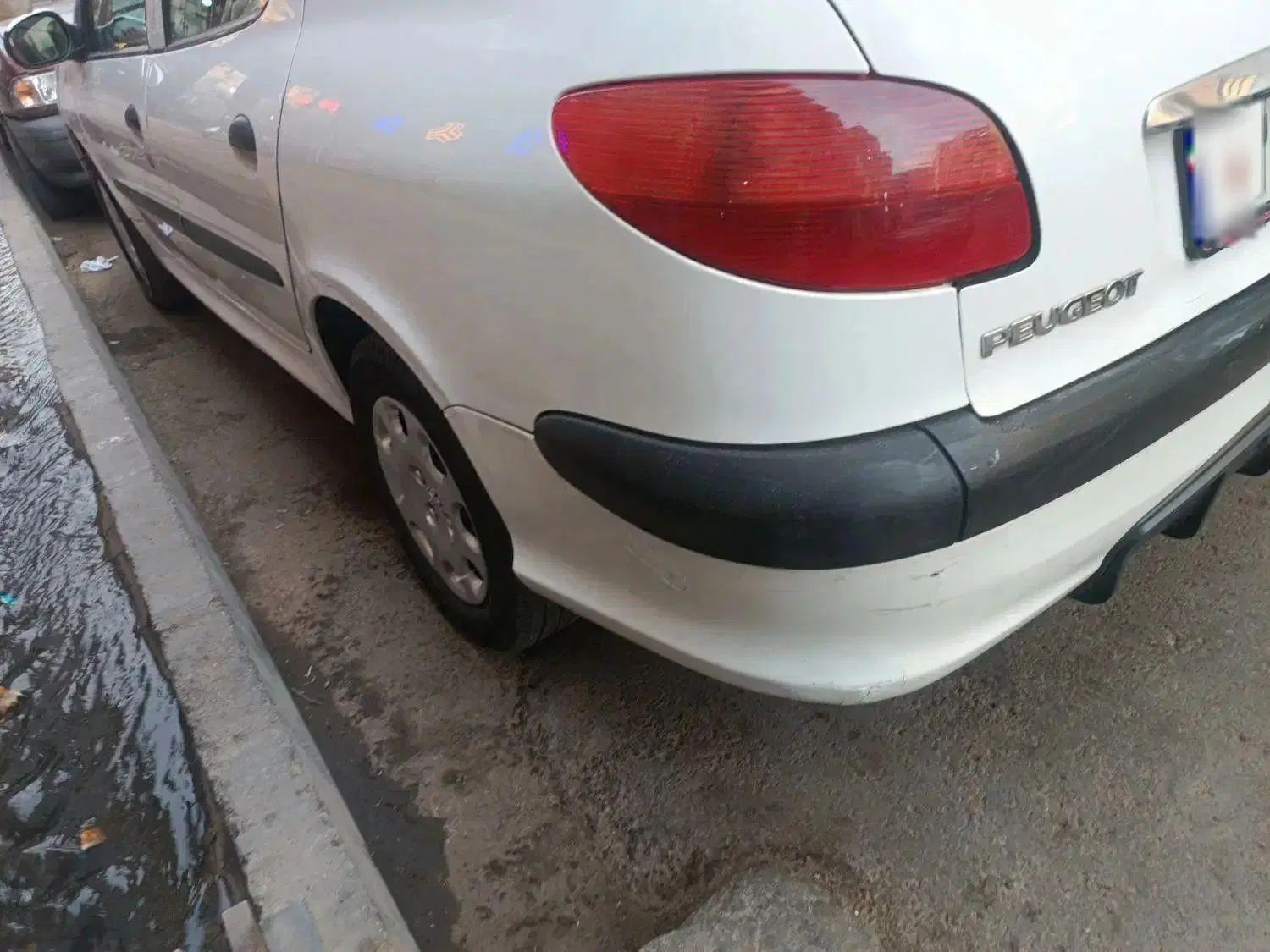 پژو ۲۰۶ صندوق دار v20 - 1389