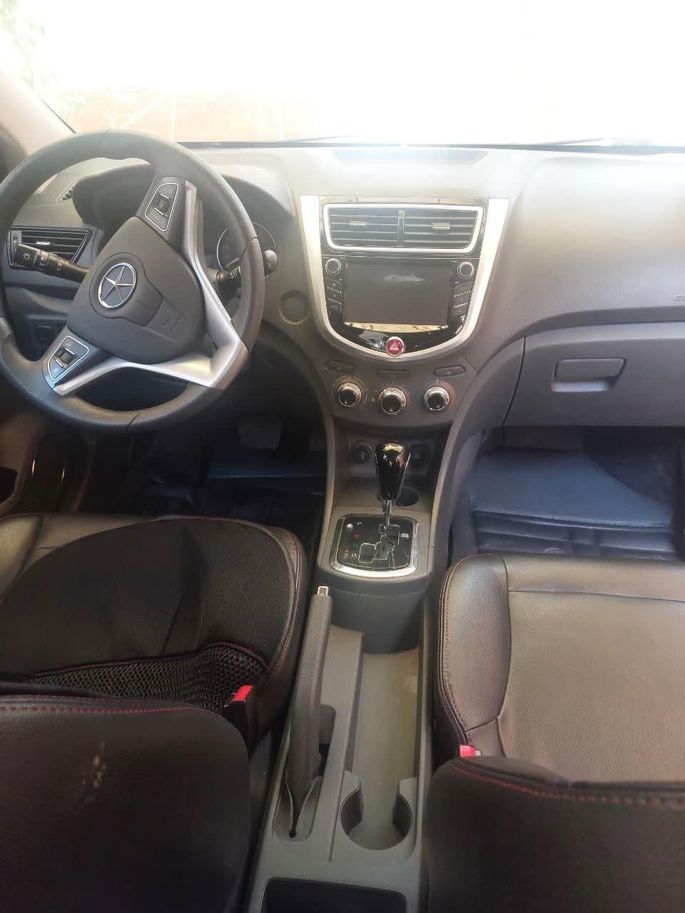 جک J4 اتوماتیک ساده - 1402