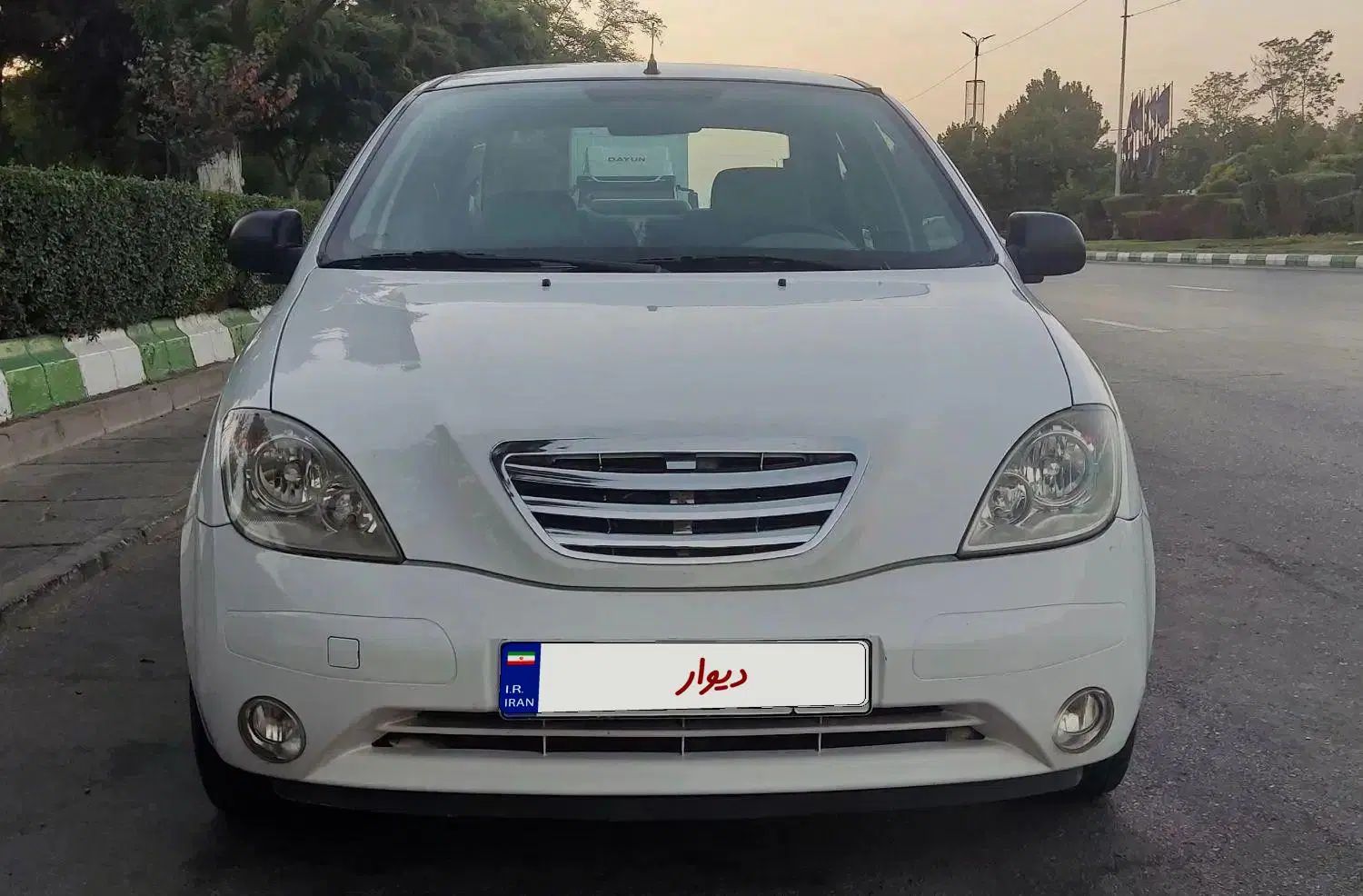 تیبا صندوق دار SX - 1398
