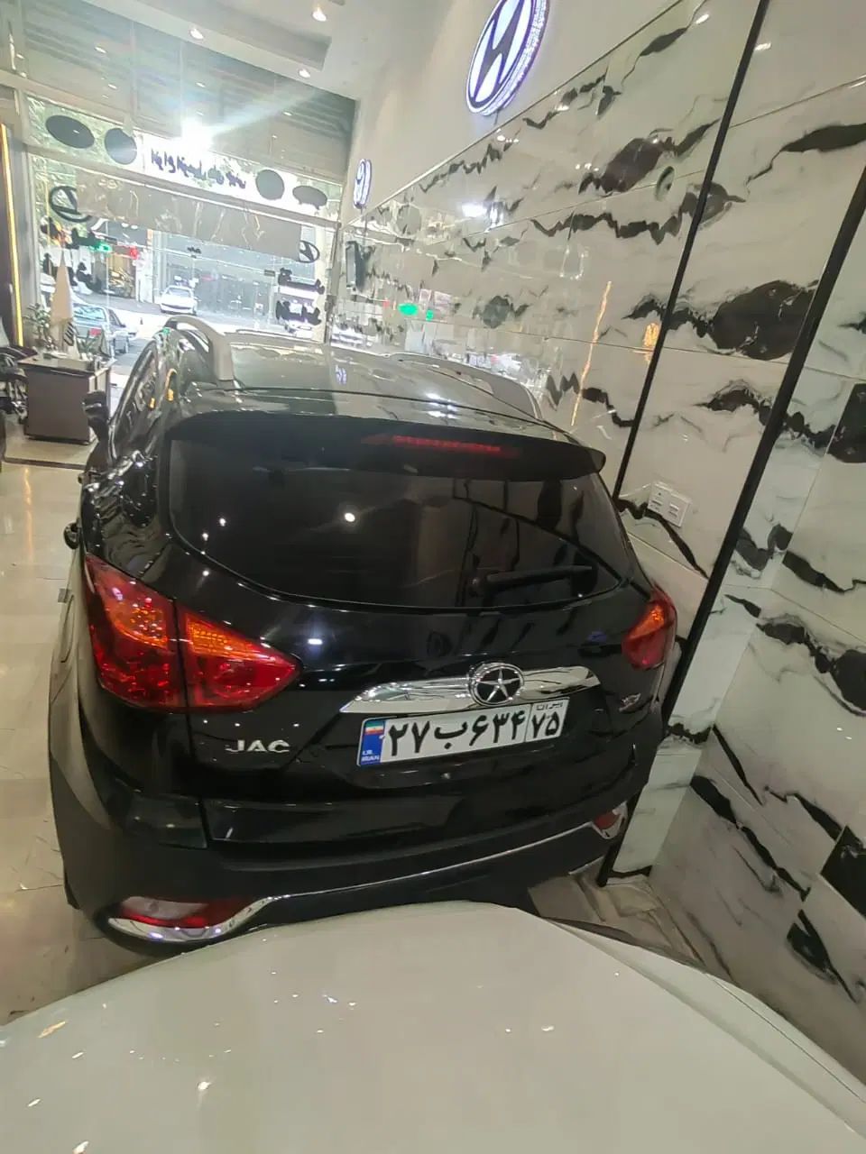 جک S3 اتوماتیک - 1402
