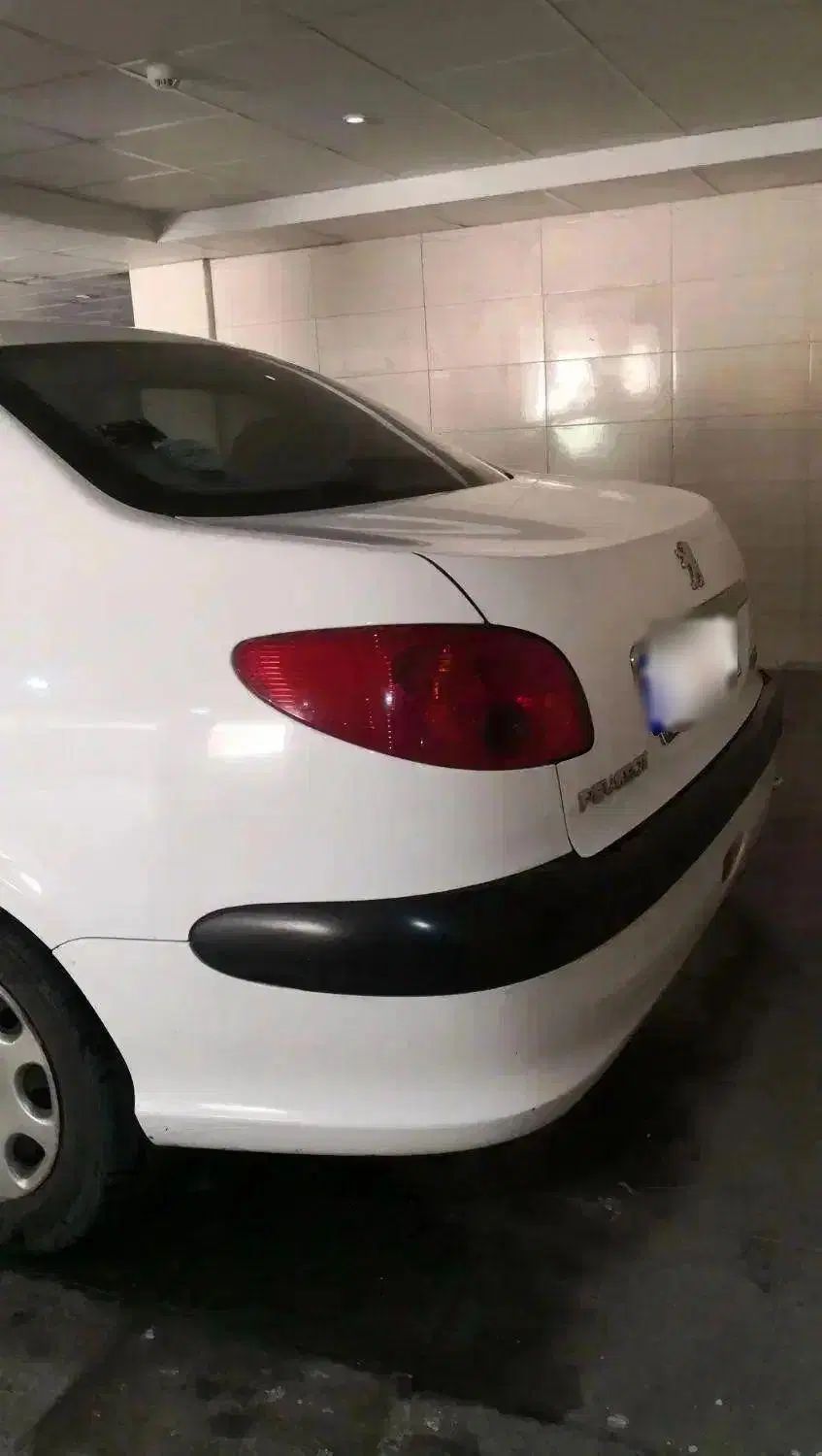 پژو ۲۰۶ صندوق دار v8 - 1397