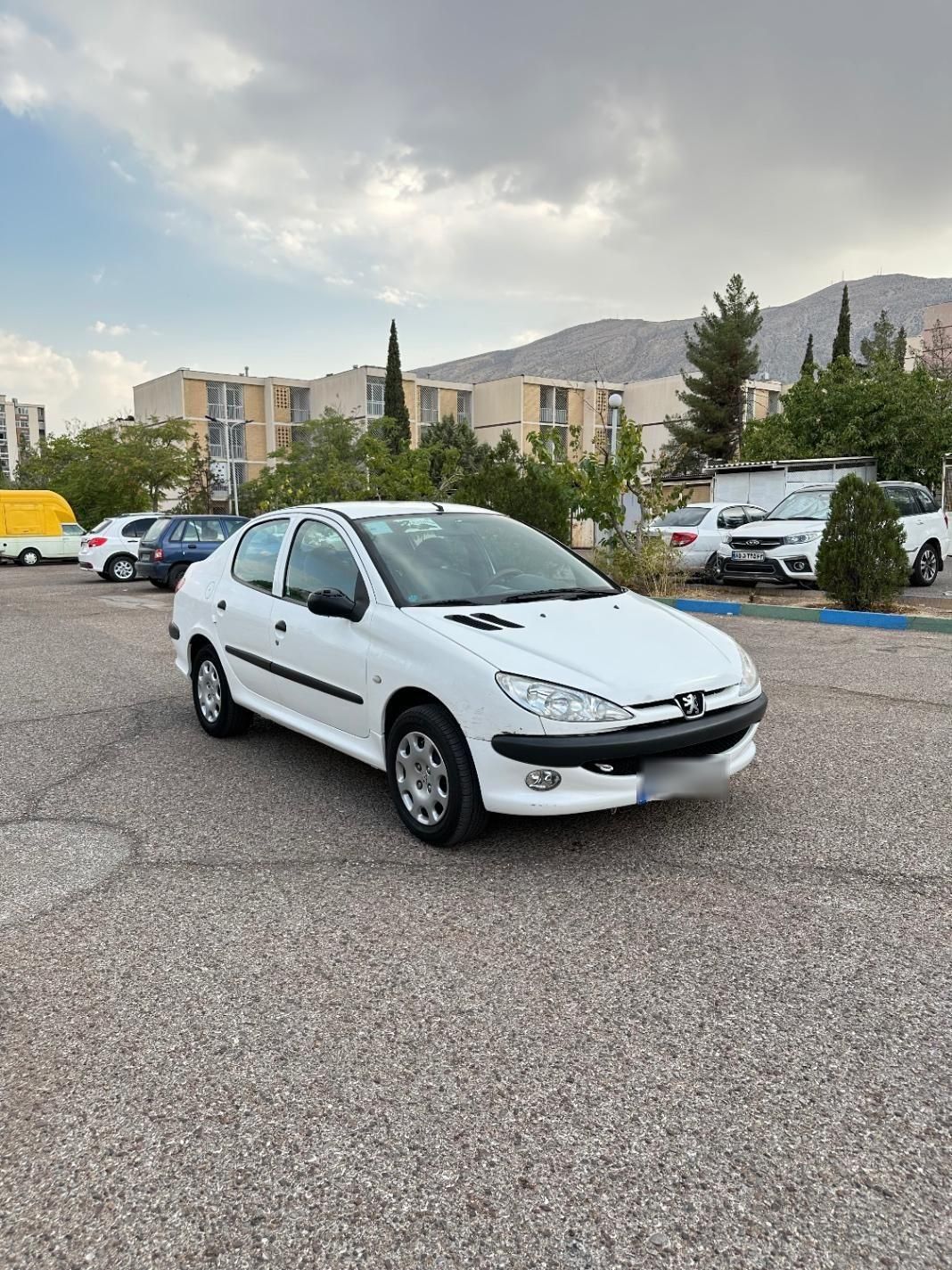 پژو ۲۰۶ صندوق دار v8 - 1395