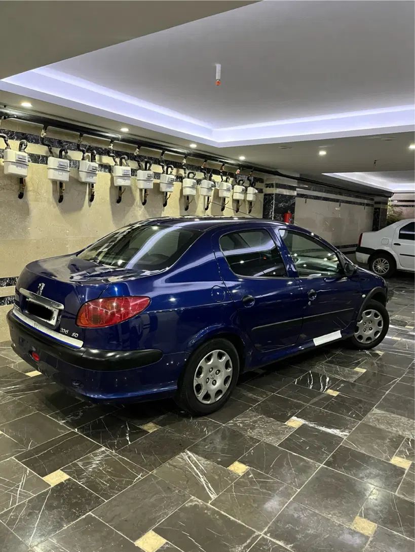 پژو ۲۰۶ صندوق دار v8 - 1396