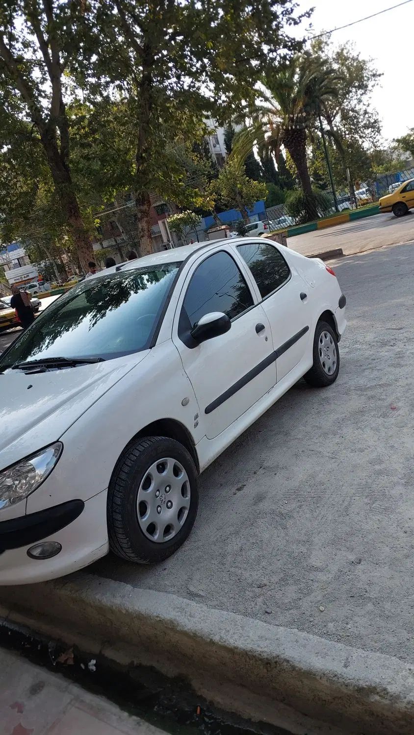پژو ۲۰۶ صندوق دار v20 - 1391