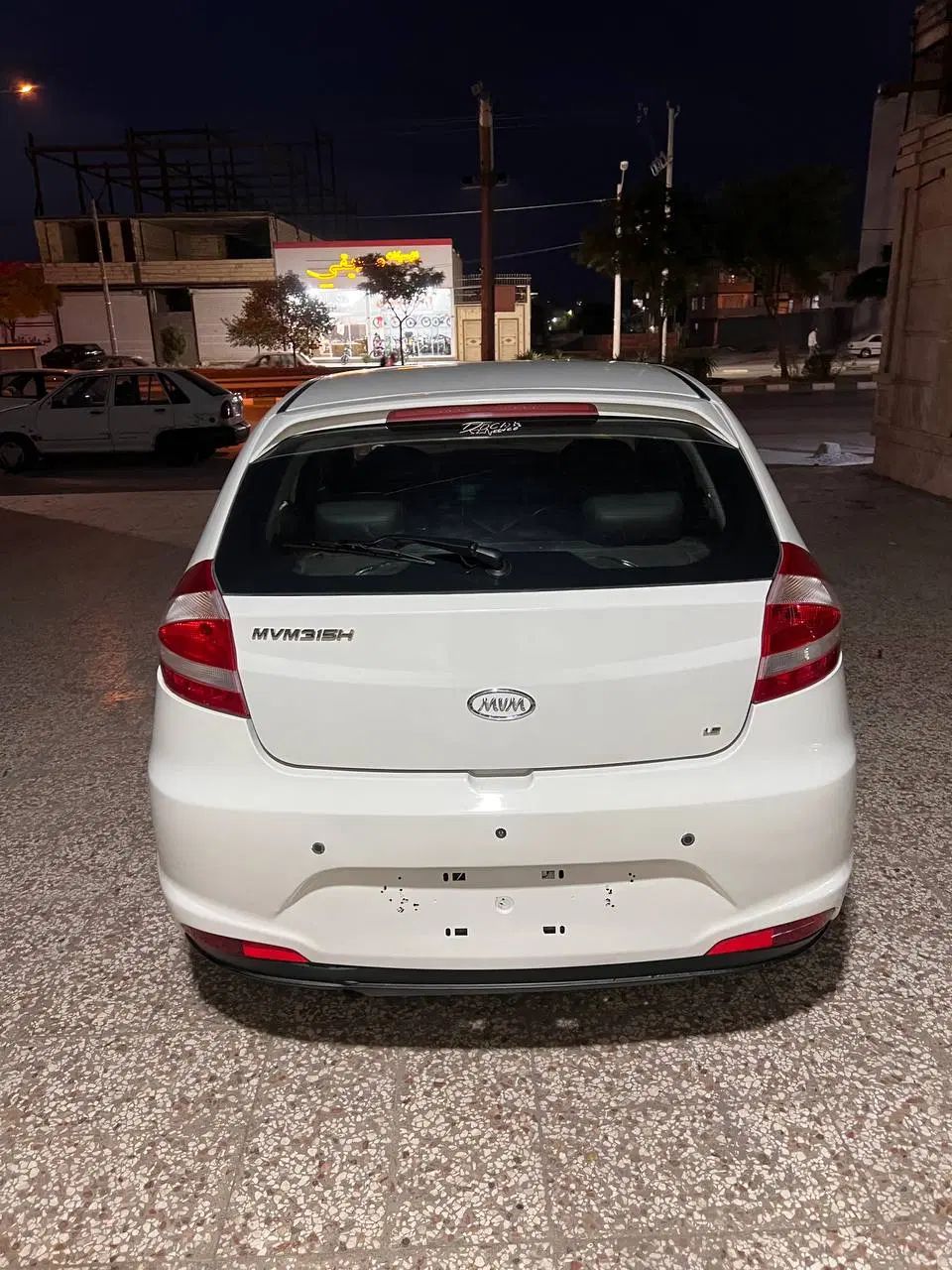 ام وی ام 315 هاچ بک اسپرت لاکچری - 1394
