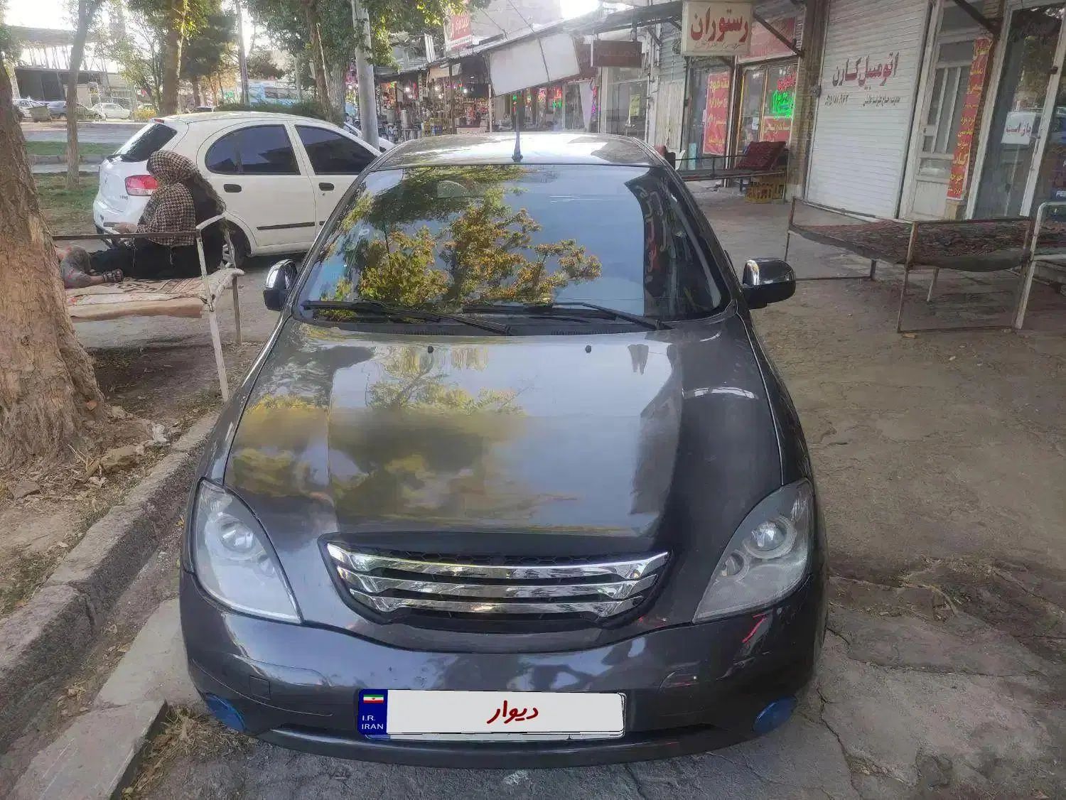 تیبا صندوق دار SX - 1390
