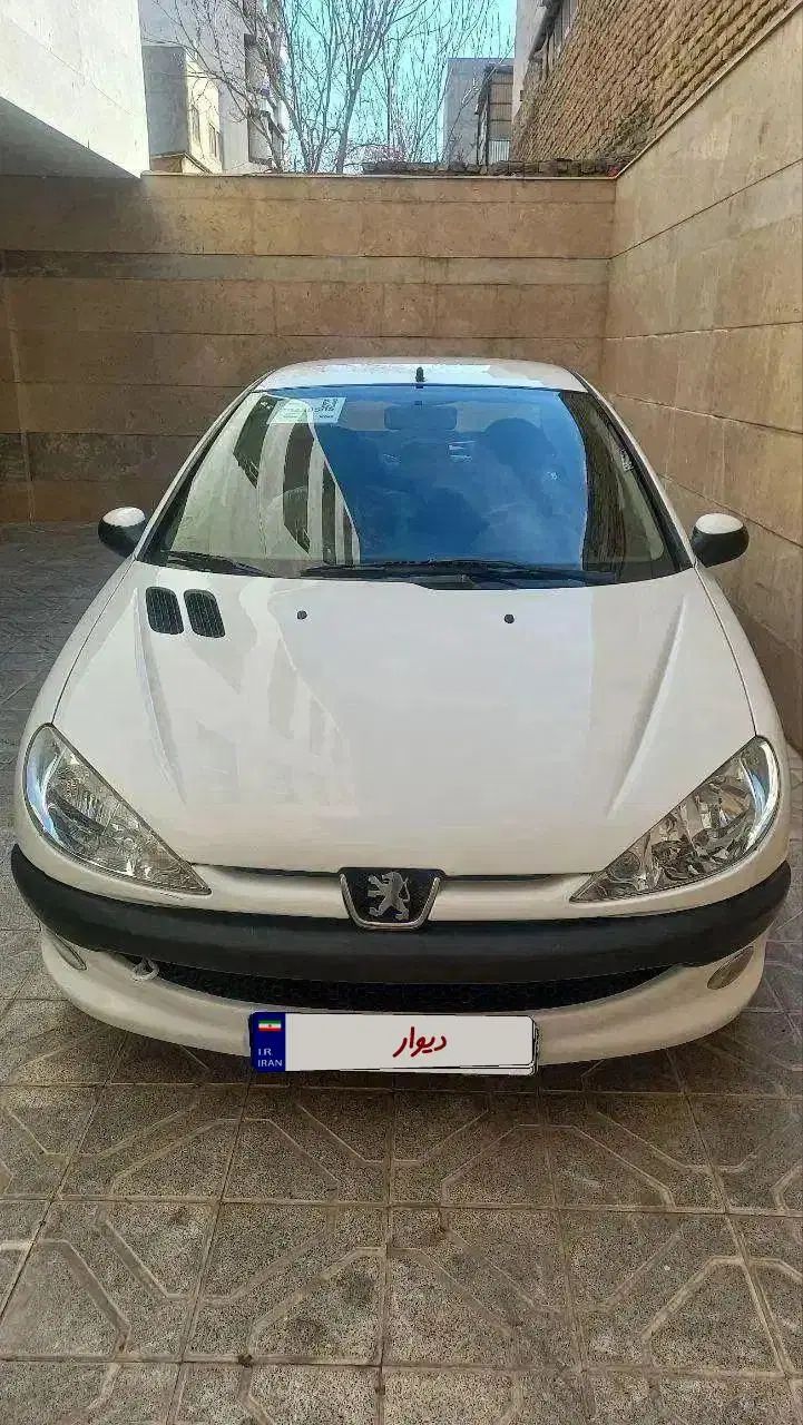 پژو ۲۰۶ صندوق دار v8 - 1397