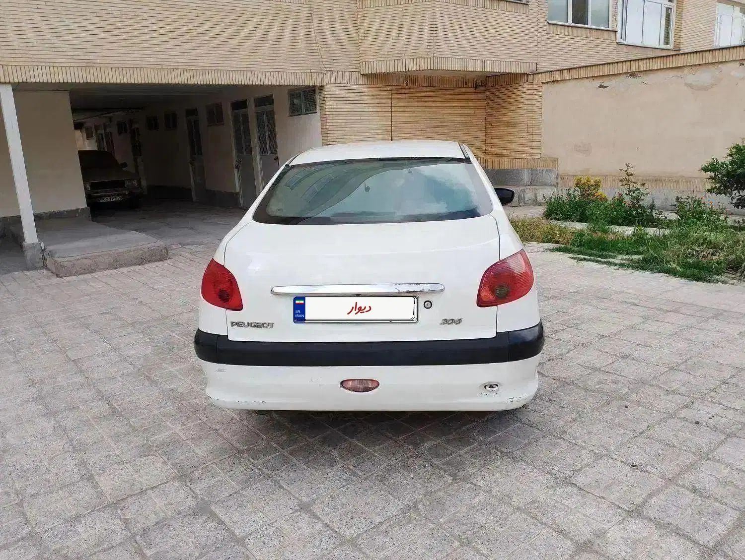 پژو ۲۰۶ صندوق دار v20 - 1389