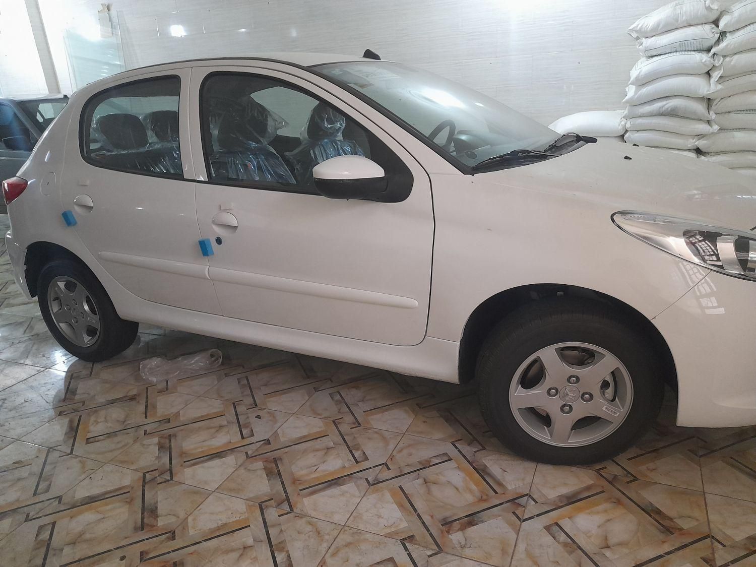 پژو 207 اتوماتیک TU5P - 1404