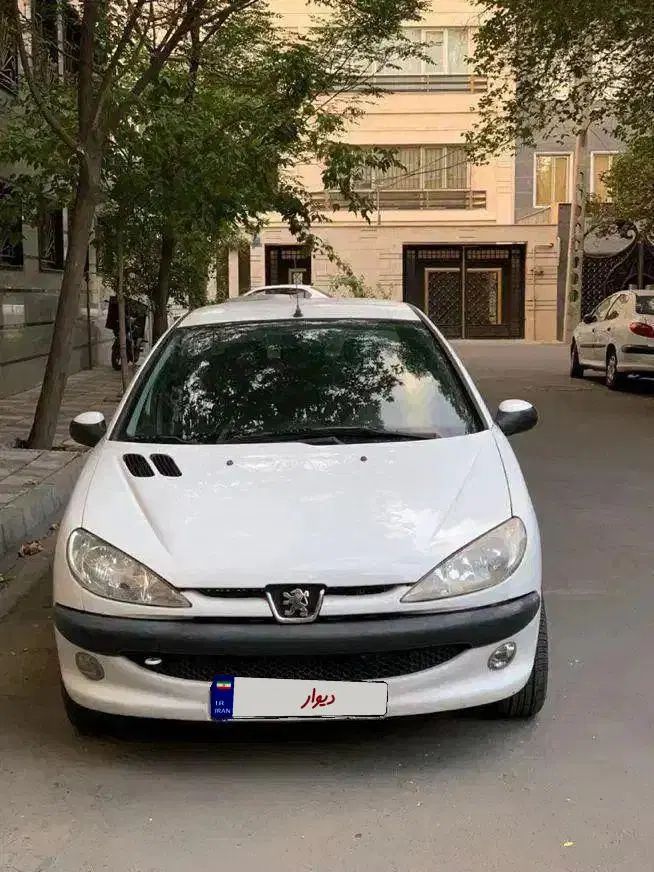 پژو ۲۰۶ صندوق دار v8 - 1398
