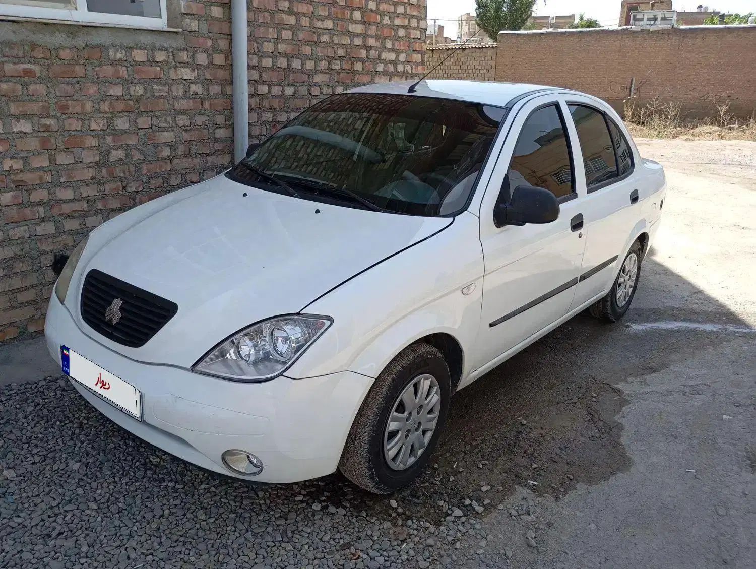 تیبا صندوق دار LX - 1392
