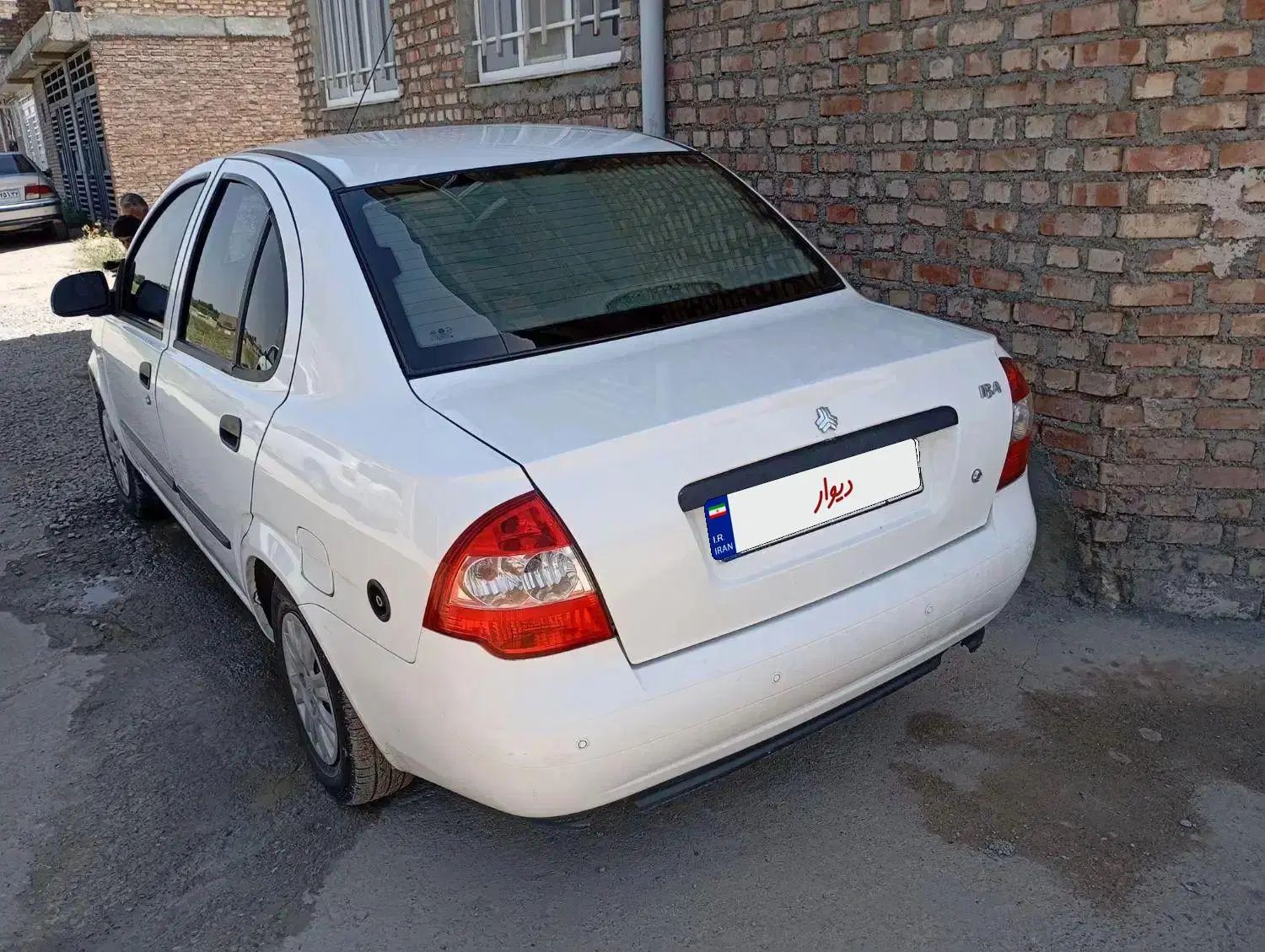 تیبا صندوق دار LX - 1392
