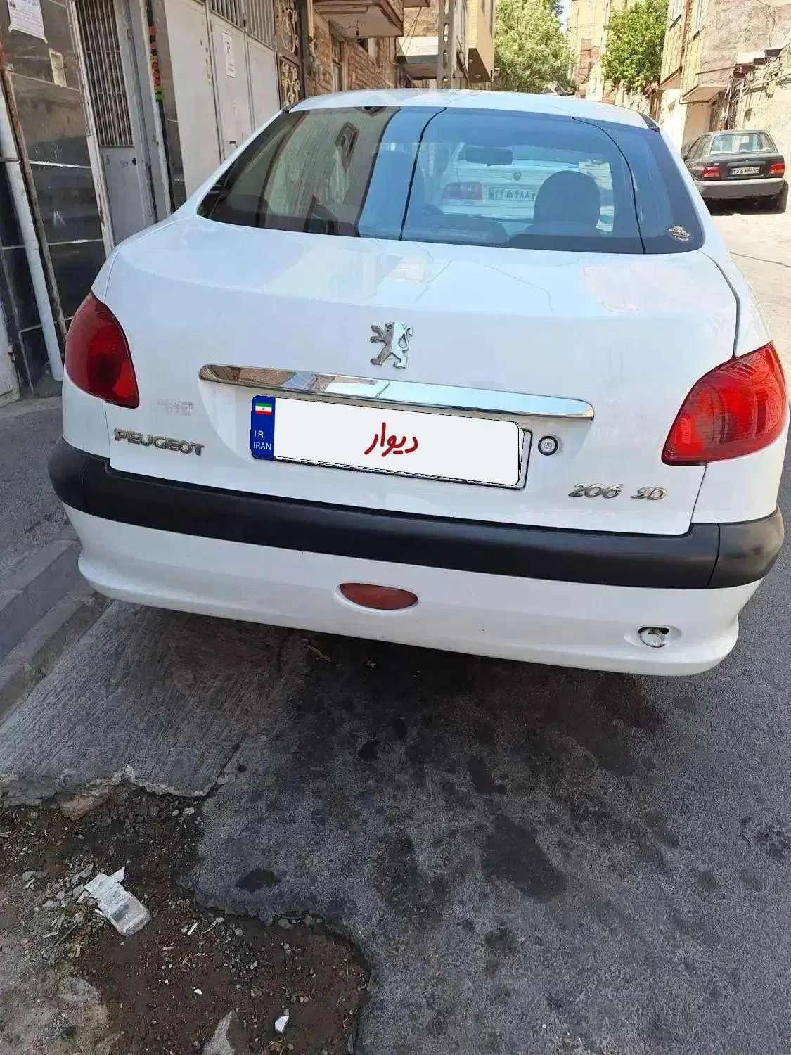 پژو ۲۰۶ صندوق دار v8 - 1392