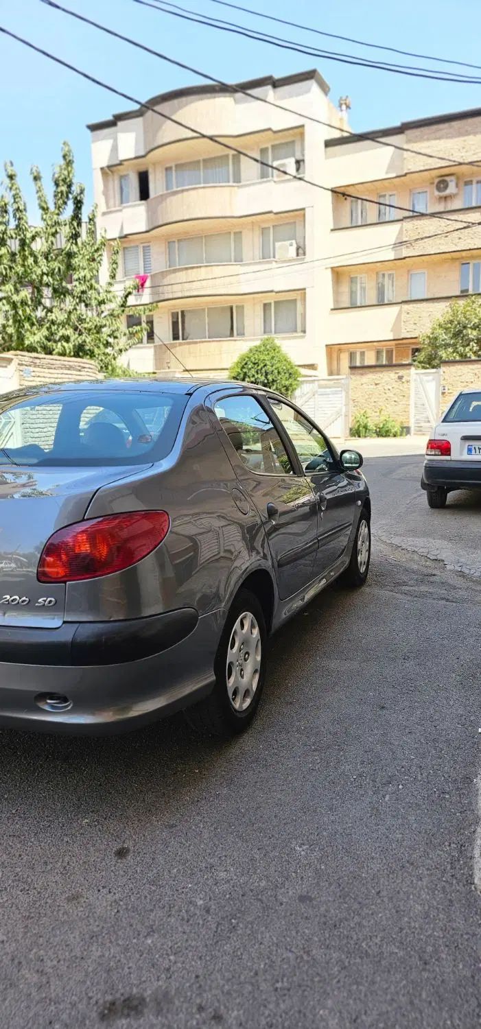 پژو ۲۰۶ صندوق دار v8 - 1386