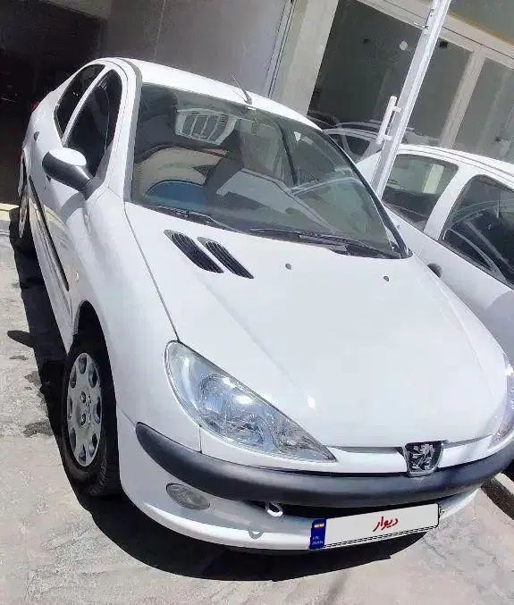 پژو ۲۰۶ صندوق دار v8 - 1394