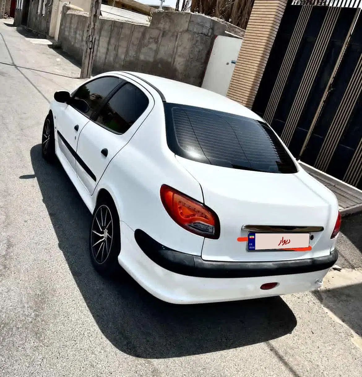 پژو ۲۰۶ صندوق دار v8 - 1395