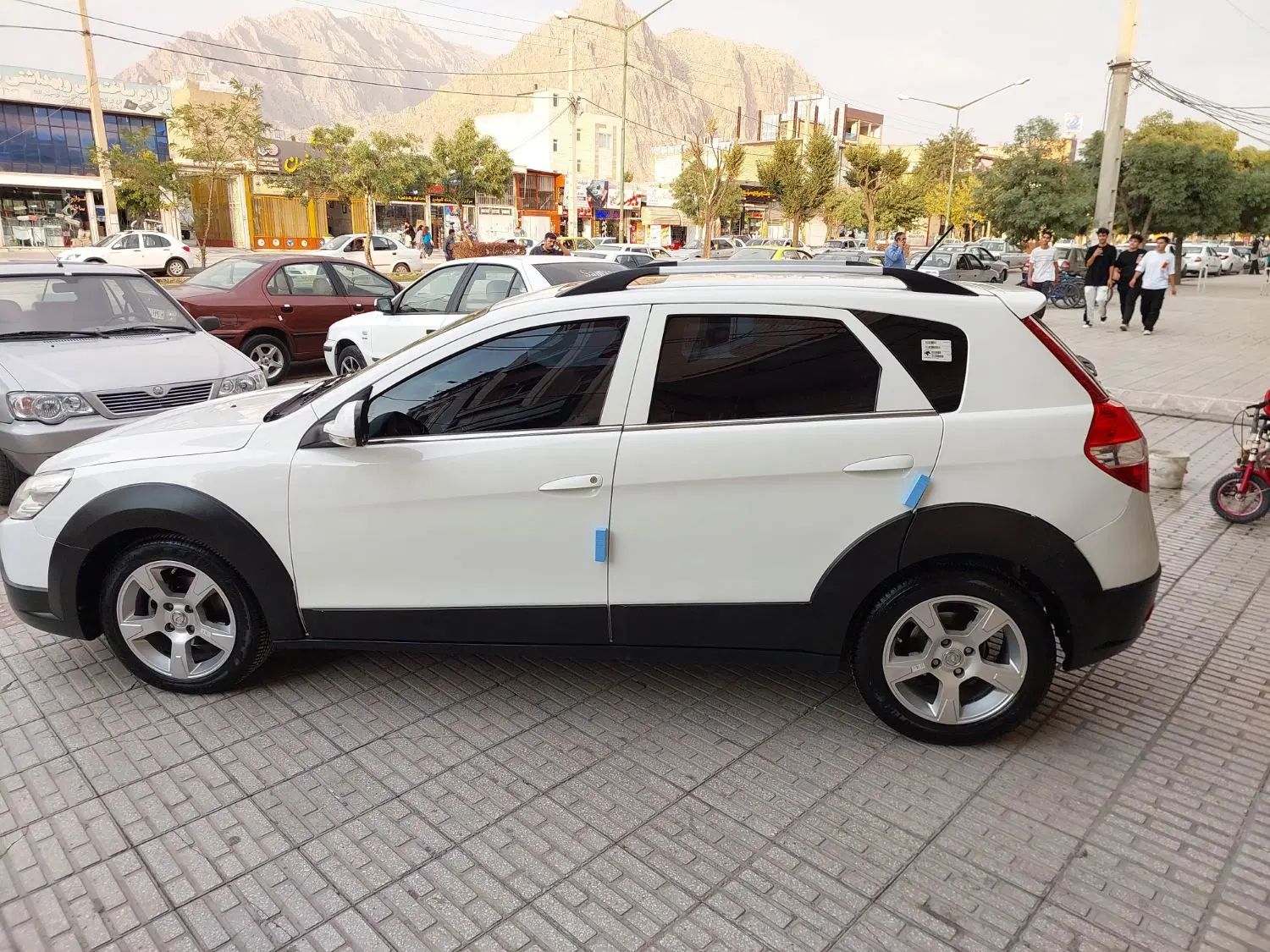 دانگ فنگ H30 کراس اتوماتیک - 1396