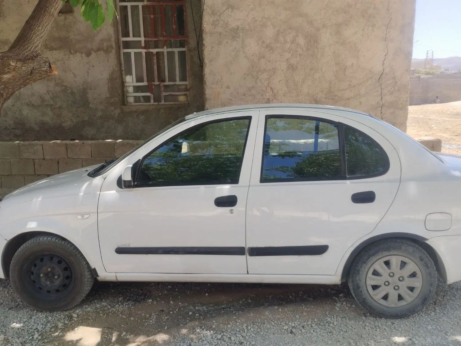 تیبا صندوق دار SX - 1393