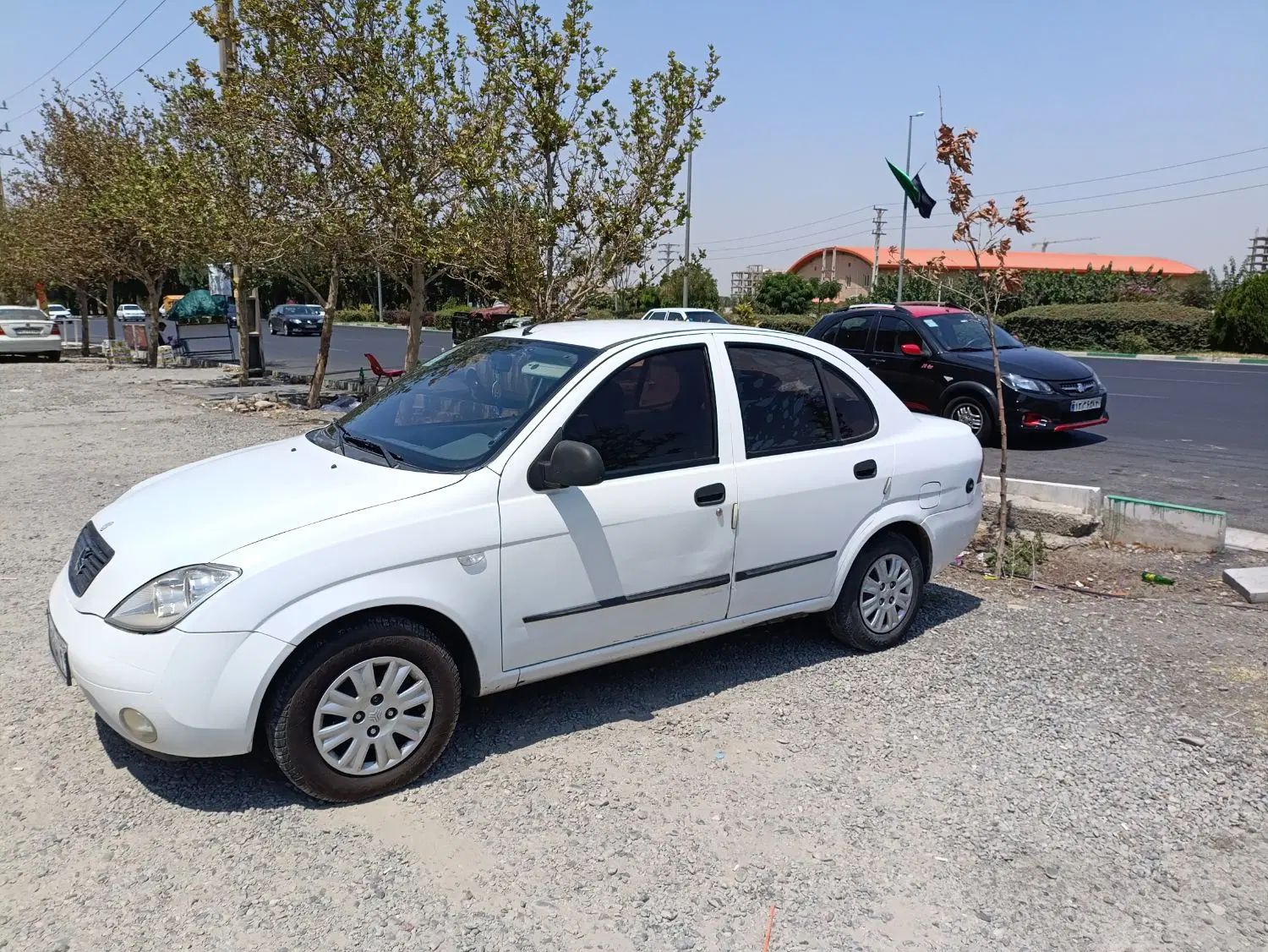 تیبا صندوق دار EX - 1395